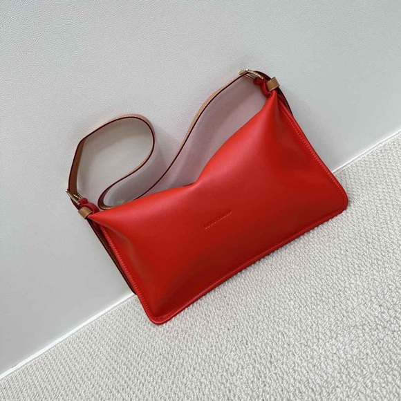 Longchamp Vibrant Red Shoulder Bag - Picture 1 of 5